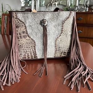 Ariat Conceal Carry Embossed Leather,Croc Print,Calf Hair,Fringe,Tote/bag,ziptop